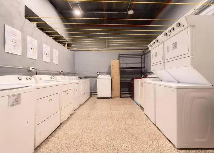 3ph Amazing 2bdrm 2bath Private Terrace Fits 10 Сasa de vacaciones *
