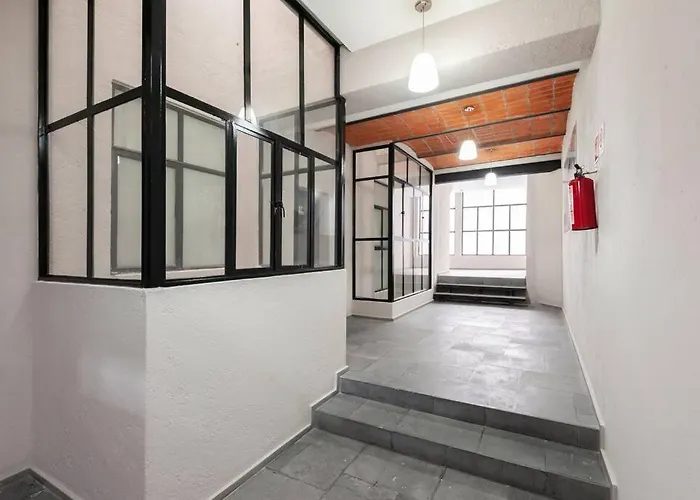 3ph Amazing 2bdrm 2bath Private Terrace Fits 10 Сasa de vacaciones