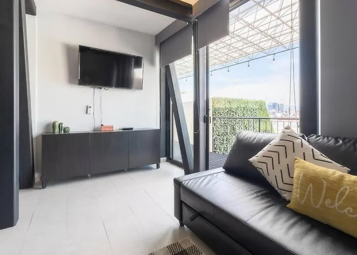 3ph Amazing 2bdrm 2bath Private Terrace Fits 10 Сasa de vacaciones